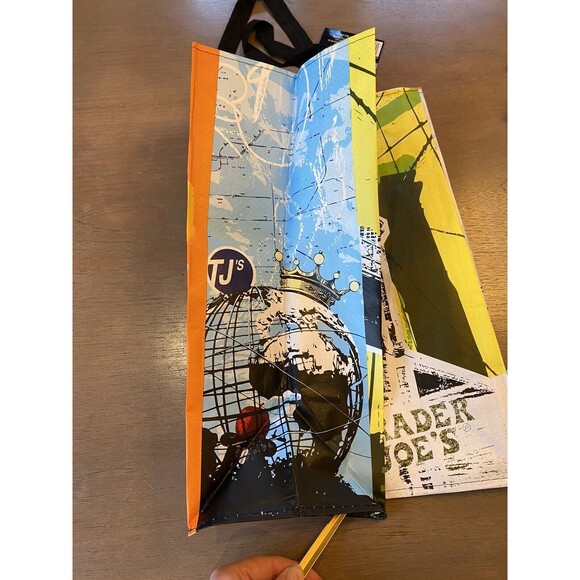 Trader Joe’s Bag NEW YORK Reusable NEW Grocery Shopping Ships Fast - Picture 3 of 5